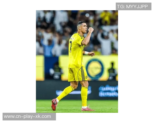 C罗父子同场竞技双双进球迷你罗为U16建功父亲再创辉煌