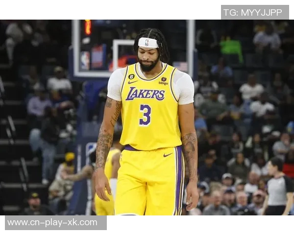 浓眉谈比赛表现：面对包夹我努力传球助队友得分